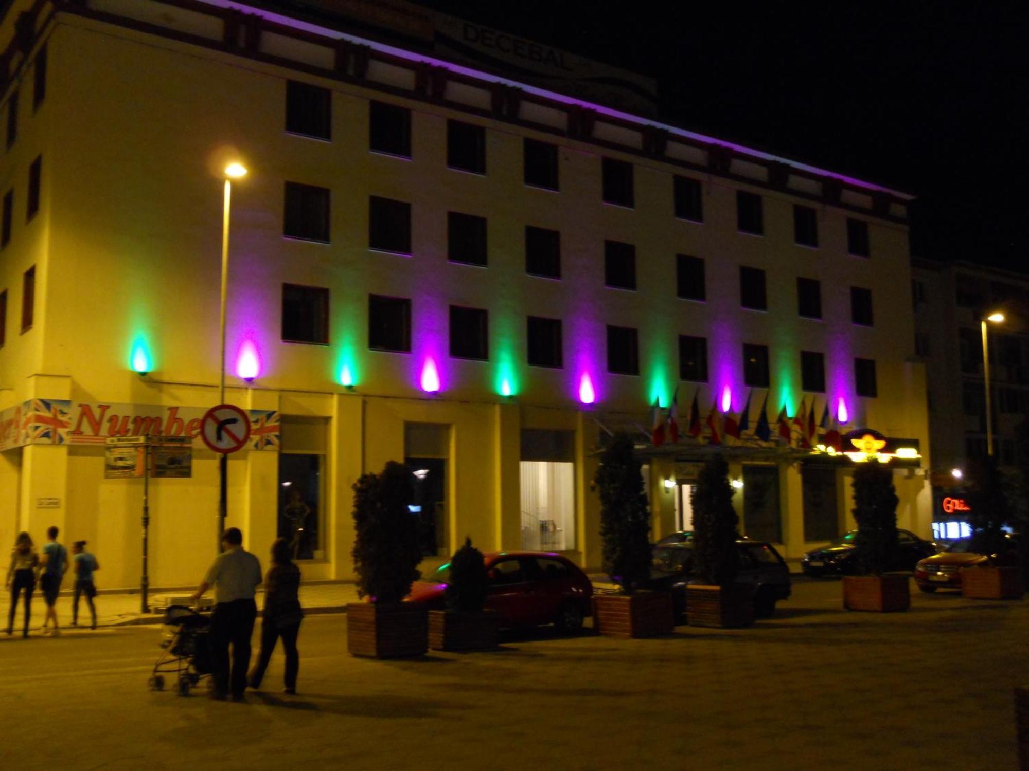 Hotel Bistrita Бакэу Экстерьер фото