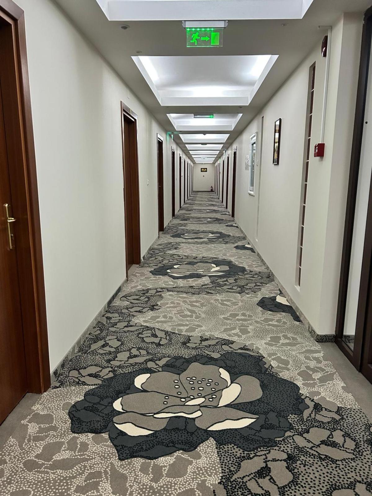 Hotel Bistrita Бакэу Экстерьер фото